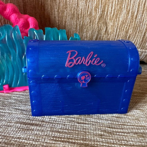 Barbie treasure and underwater accessories set like new