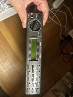 Yamaha FX500 musical instrument effects used without power supply