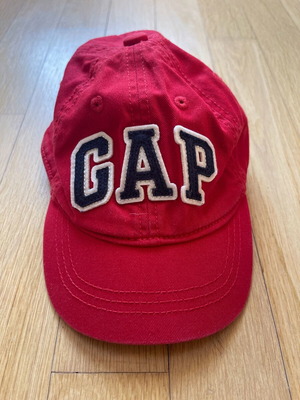 Gap hat red like new, 2-3 years, 52 cm, s/m