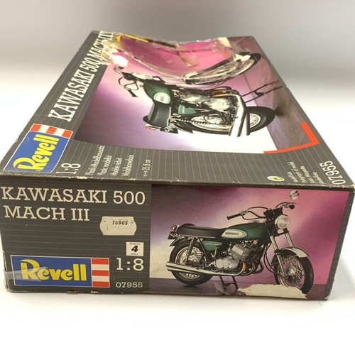 Revell Kawasaki Mach III 1:8 model kit used
