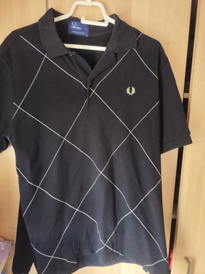Fred Perry Polo shirt large, like new, black and gold