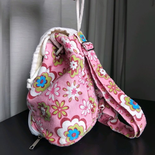 Children's backpack like new, fabric pink multicolor