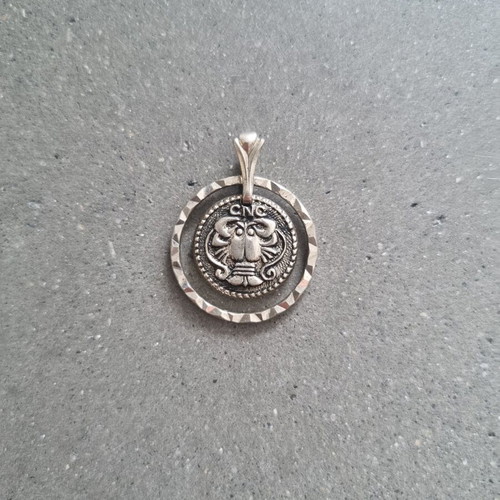 Pendant with Cancer zodiac sign new, silver color