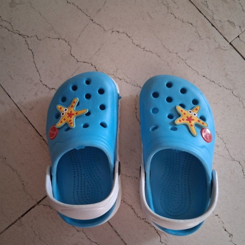 Children's sea slippers size 26 like new, white and blue