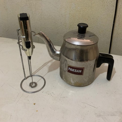 Old metal kitchen items used, napkin holders