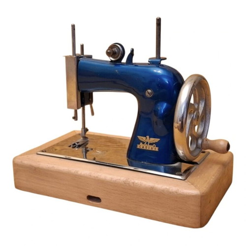 Casige Vintage Children's Sewing Machine Used, Germany 1940-1950
