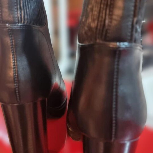 Migato women's black ankle boots like new, 10cm heel