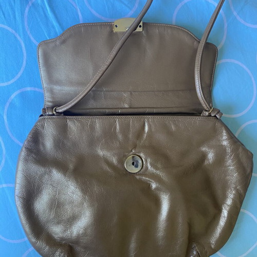 Vintage gold leather shoulder bag by Rossella, used