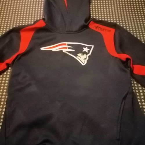NFL Team apparel teen hoodie like new, Patriots