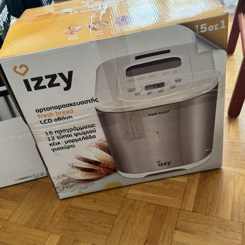 Izzy bread maker used