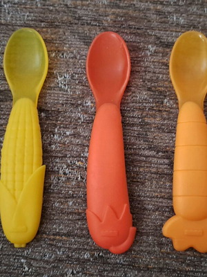 Fisher Price baby spoons used, set of 3 with vegetables design