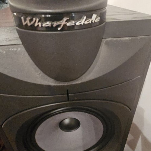 Sherwood sound amplifier used with equalizer and Wharfedale speakers