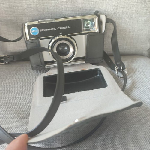 Kodak Instamatic 255X vintage camera used with original case