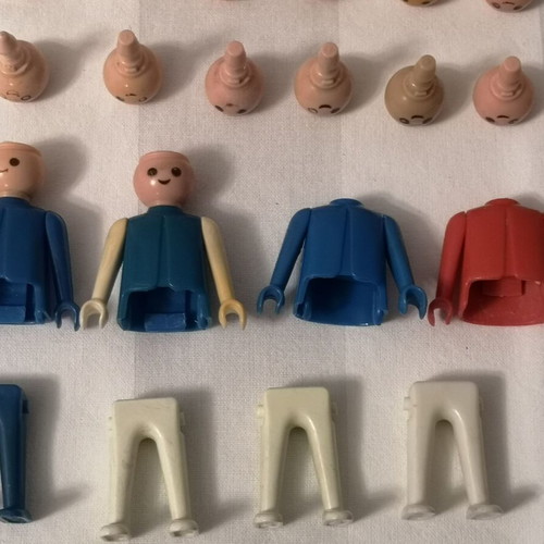 Playmobil pack of used body part spare pieces