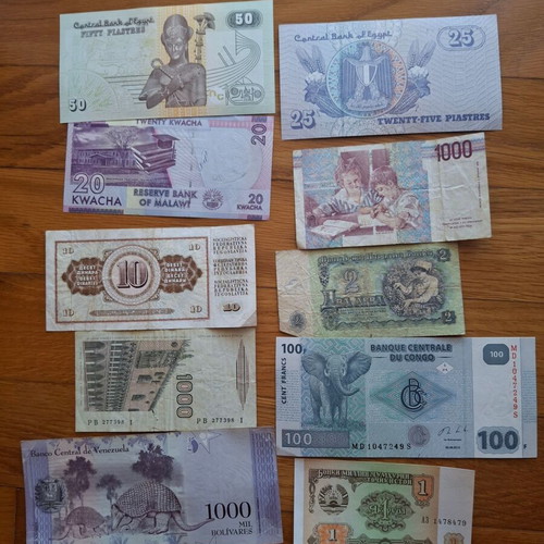 Banknotes used, set of 50 from around the world