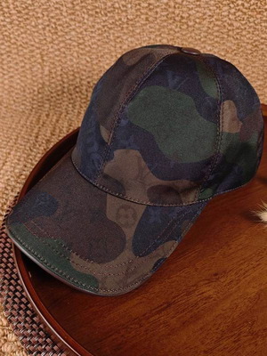 Louis Vuitton baseball cap new, brown, streetwear style