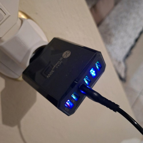 Charger with 6 USB ports and fast charge cable new