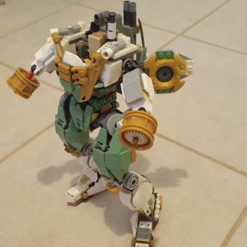 LEGO Ninjago Lloyd's Titan Mech set 70676, white and green robot