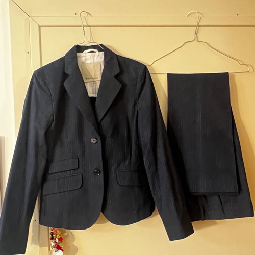 Henry Cotton's women's suit new, blue, size 42