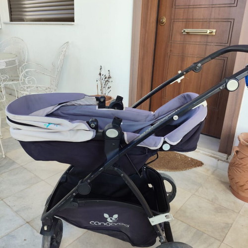 Kangaroo baby set like new with chair, relax and car seat