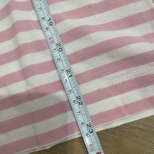 Gant T-shirt like new, size M, white and pink