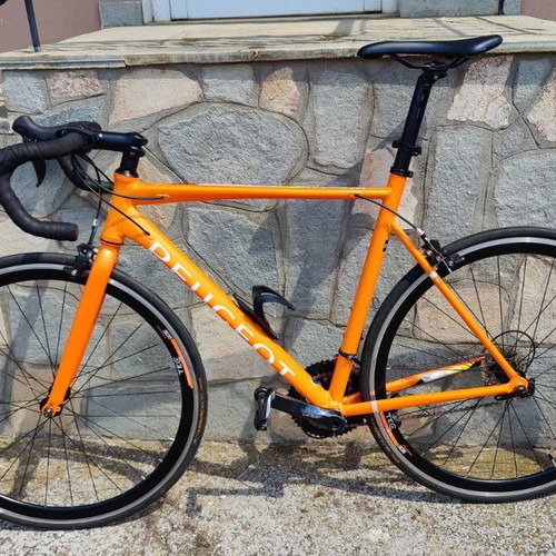 Peugeot R15 28" road bike, size 56, like new