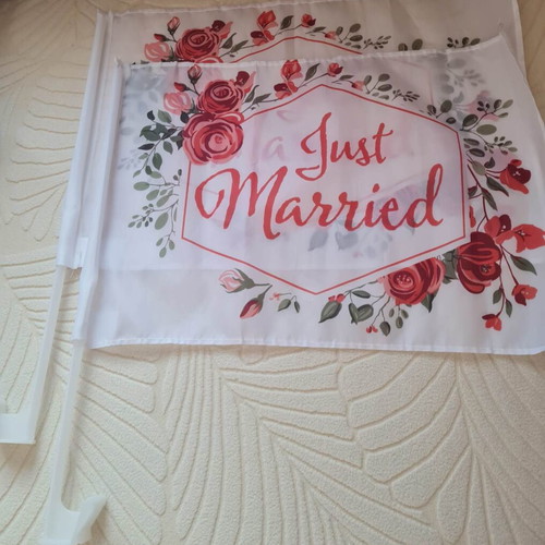 Just Married car flags like new, set of 2 pieces
