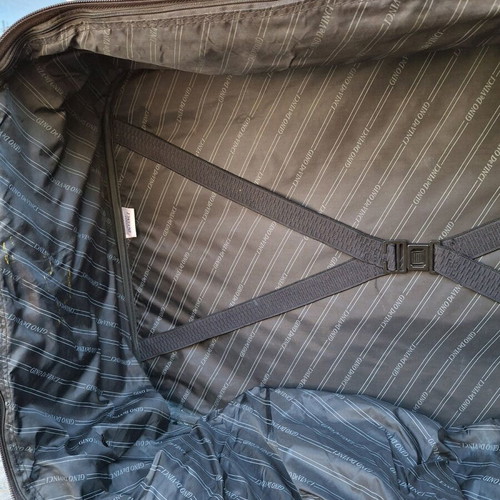 Brown Gino De Vinci suitcase like new