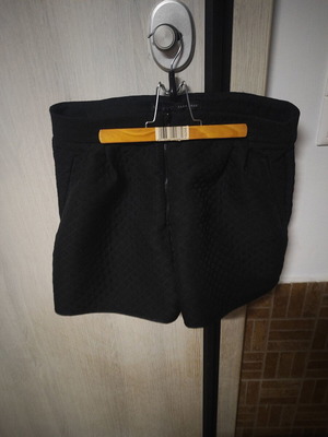 Zara Basic women's black shorts with subtle texture, size XL