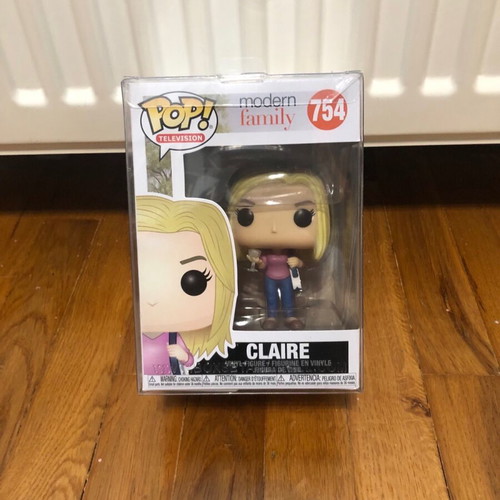 Funko Pop Claire Modern Family new with extra protection