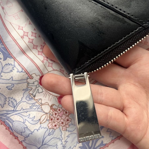 Diesel leather wallet like new, black and white
