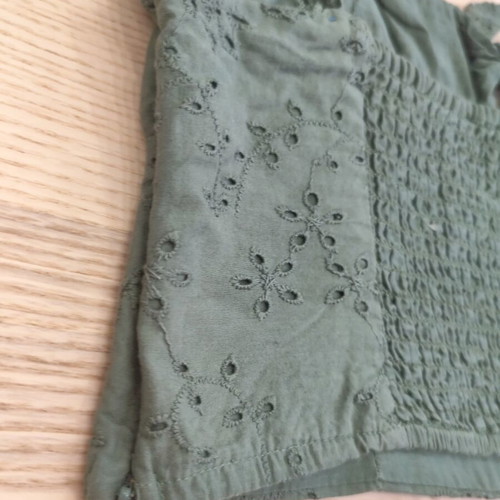 Bershka bralette style crop top like new, green with broderie embroidery