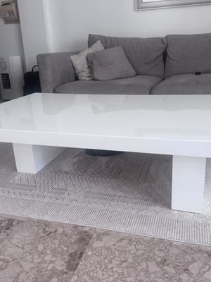 White glossy lacquer rectangular table used