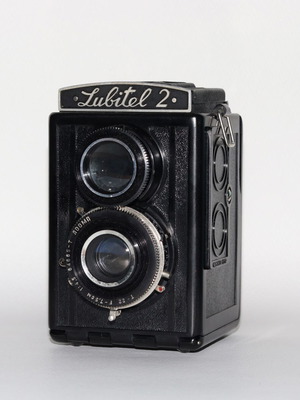 Lubitel 2 μεσαίου φορμά φιλμ φωτογραφική μηχανή μεταχειρισμένη με σπασμένα πλαστικά