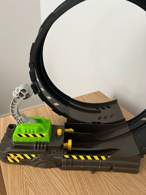 Hot Wheels track like new
