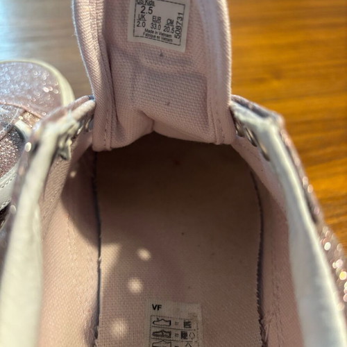 Vans athletic shoes used, size 33, without laces, multicolor gold
