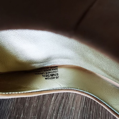 Jessica Simpson pumps like new, beige, 12 cm heel, size 36
