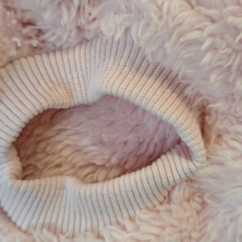 Pet sweater like new, soft and warm for winter