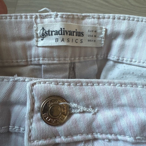 Stradivarius shorts used with stripes, size L