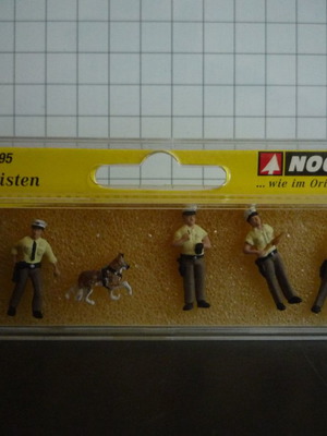 Noch 15095 model accessories police new