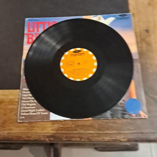 Vinyl record used, excellent condition