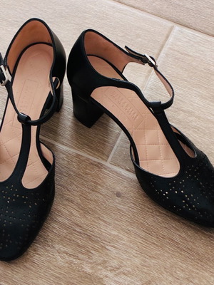 Hispanitas leather pumps size 37, black
