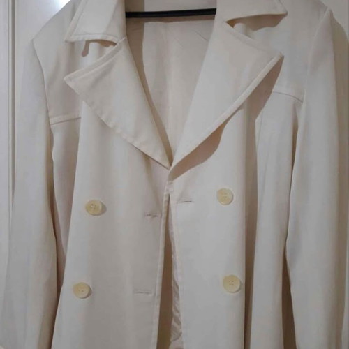 White trench coat like new, size large/extra large, spring-summer