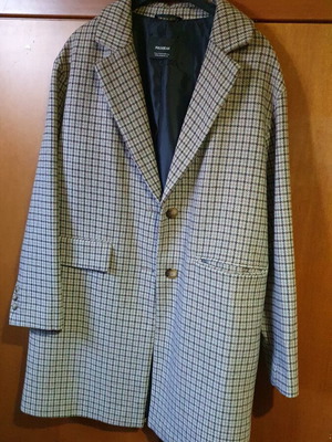 Checked coat Pull & Bear like new, beige and brown, size M