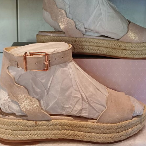 Vince Camuto No37 Pink Gold Leather Sandals New