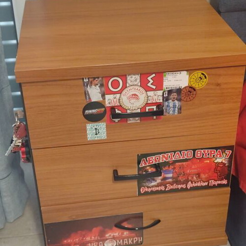 Bedside table with security lock like new