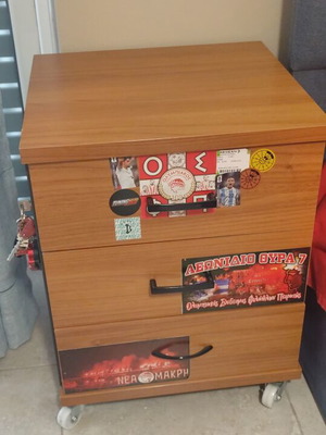 Bedside table with security lock like new