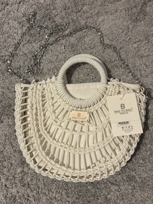 Bag to Bag white-cream handbag with detachable chain, made in Greece
