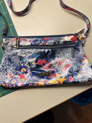 Shoulder bag new, white and blue