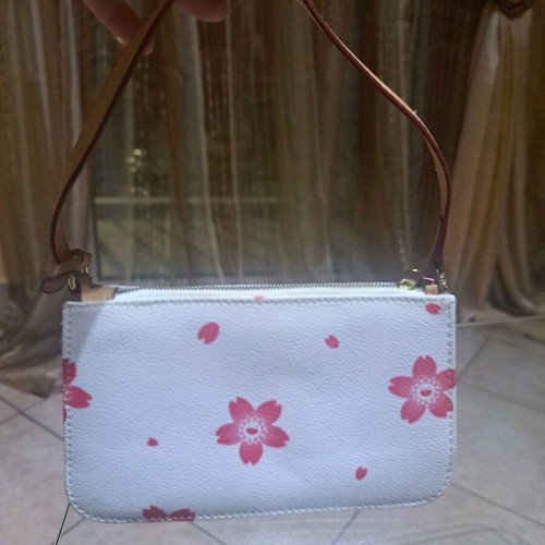 Bag like new with zipper, white and pink with detachable straps